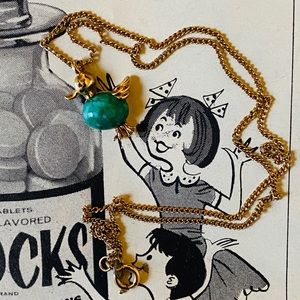 Vtg 1980s Kids necklace 🖤